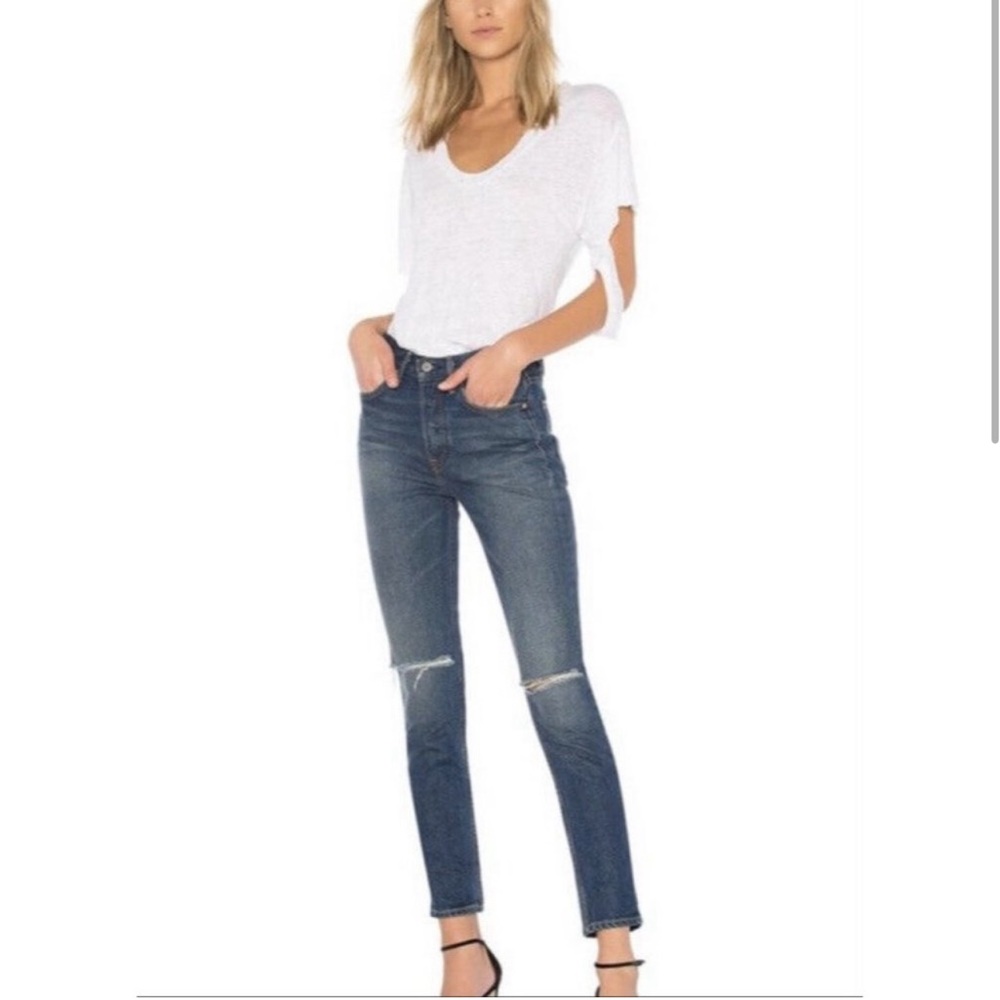 GRLFRND Karolina Jeans in Jovi Torn Knees 24